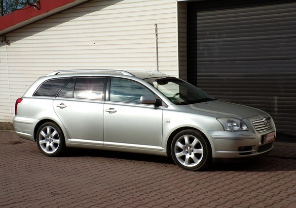 Toyota Avensis cena 13900 przebieg: 198000, rok produkcji 2005 z Kolno małe 407
